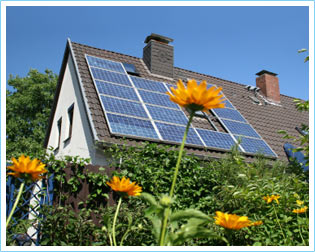 Photovoltaik-Anlage auf einem Hausdach